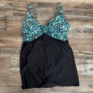 Size 16D Ladies Swim Dress - EUC